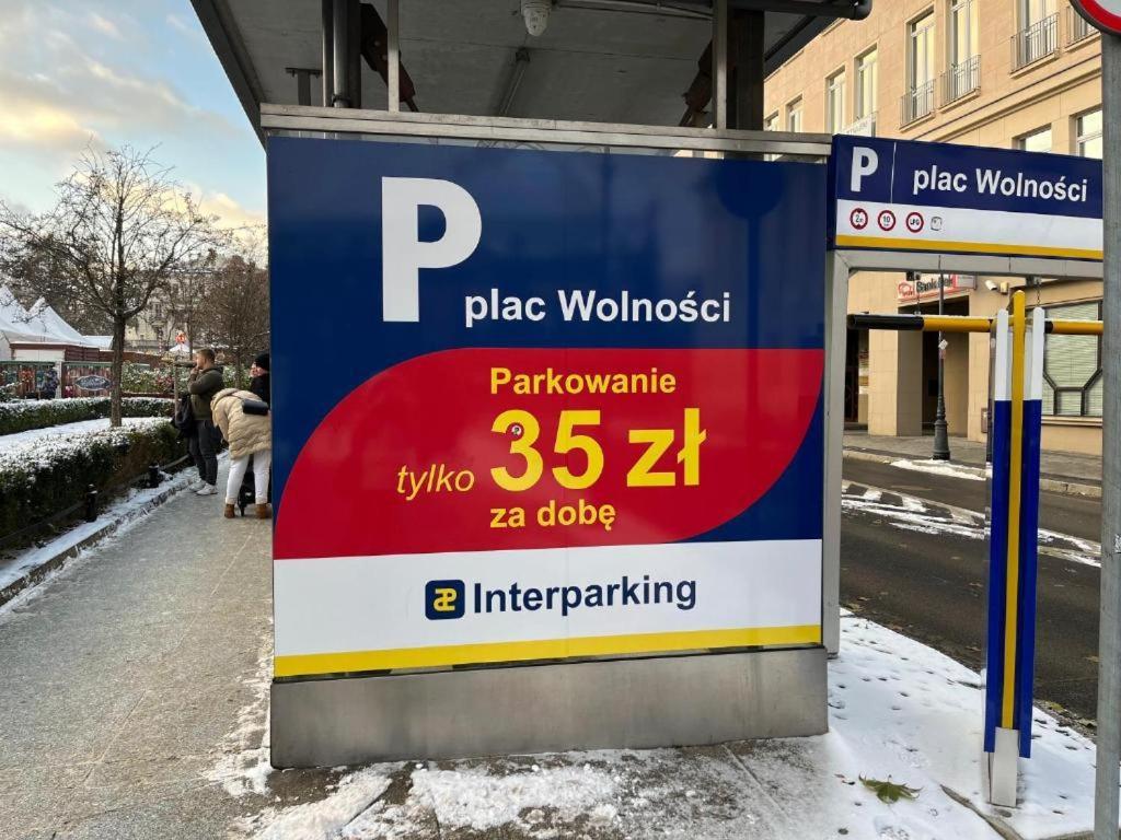 Apartment Przy Placu Wolnosci Posen